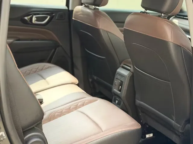 2022 Jeep Meridian Limited 4X2 AT