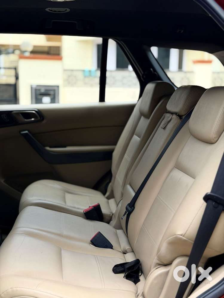 Ford Endeavour 2.2 Titanium AT 4X2, 2016, Diesel