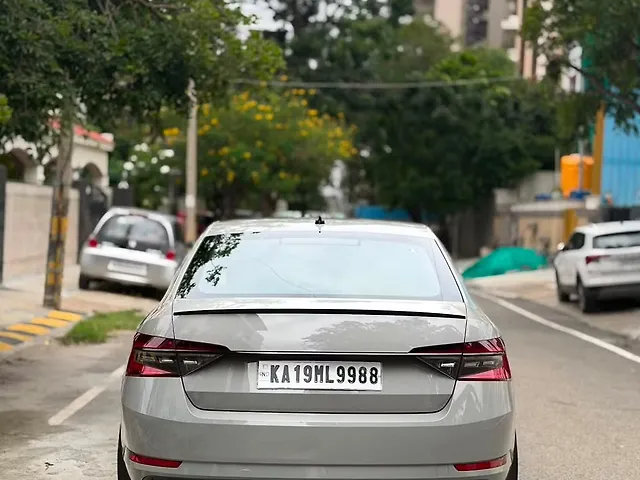 2022 Skoda Superb Sportline AT