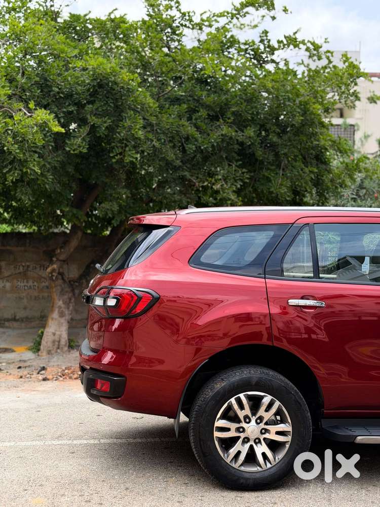 Ford Endeavour 2.2 Titanium AT 4X2, 2016, Diesel
