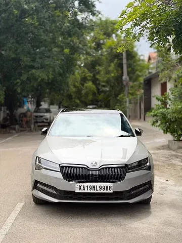 2022 Skoda Superb Sportline AT