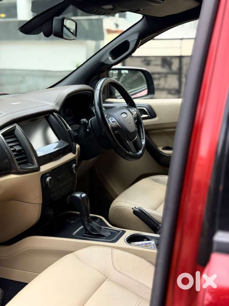 Ford Endeavour 2.2 Titanium AT 4X2, 2016, Diesel