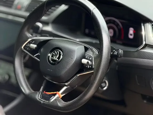 2022 Skoda Superb Sportline AT