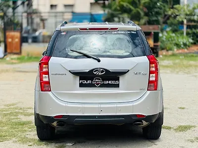 2017 Mahindra XUV500, photo 4 of 7