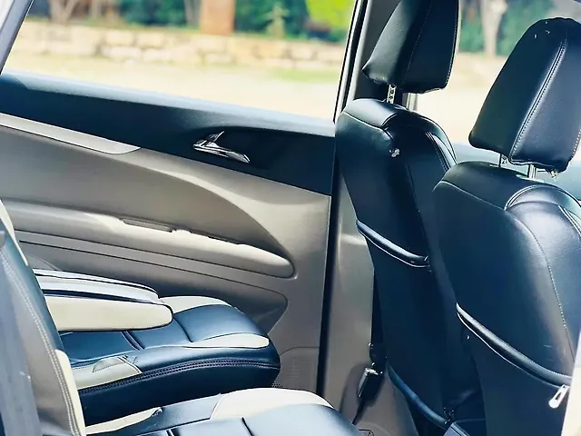 2018 Mahindra Marazzo M6 7 STR