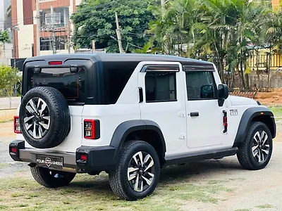 2025 Mahindra Thar Roxx