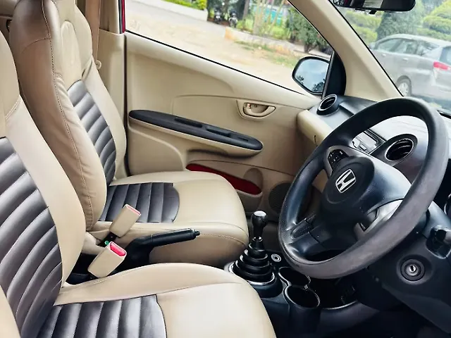 2012 Honda Brio S(O)MT