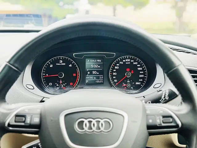 2018 Audi Q3 35 TDI quattro Premium Plus