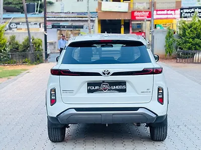 2024 Toyota Urban Cruiser Hyryder