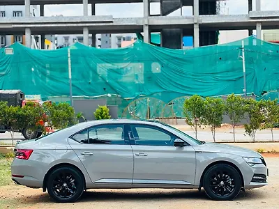 2021 Skoda Superb Sportline AT