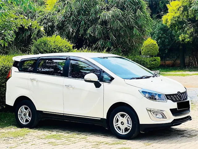 2018 Mahindra Marazzo M6 7 STR