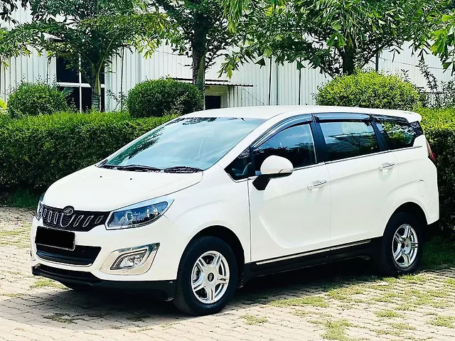 2018 Mahindra Marazzo M6 7 STR