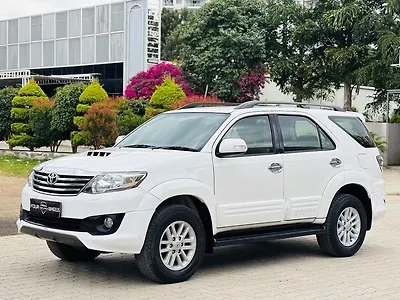 2013 Toyota Fortuner