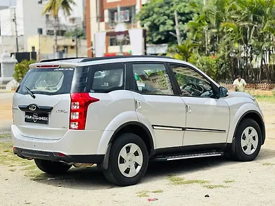 2017 Mahindra XUV500, photo 5 of 7