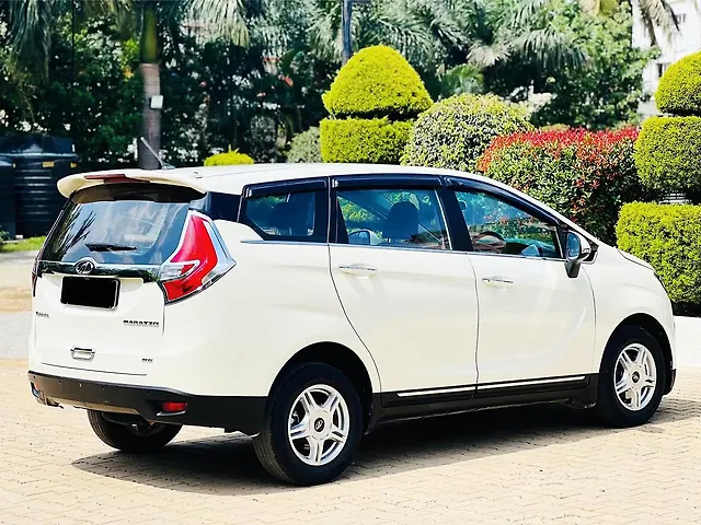 2018 Mahindra Marazzo M6 7 STR