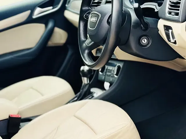 2018 Audi Q3 35 TDI quattro Premium Plus
