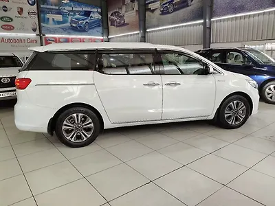 2023 Kia Carnival